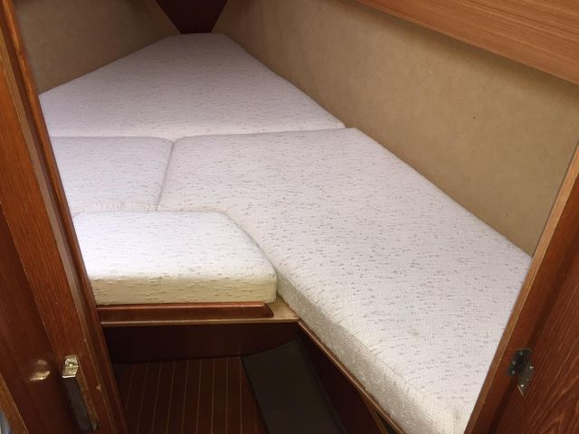 Grand Soleil 38 interior
