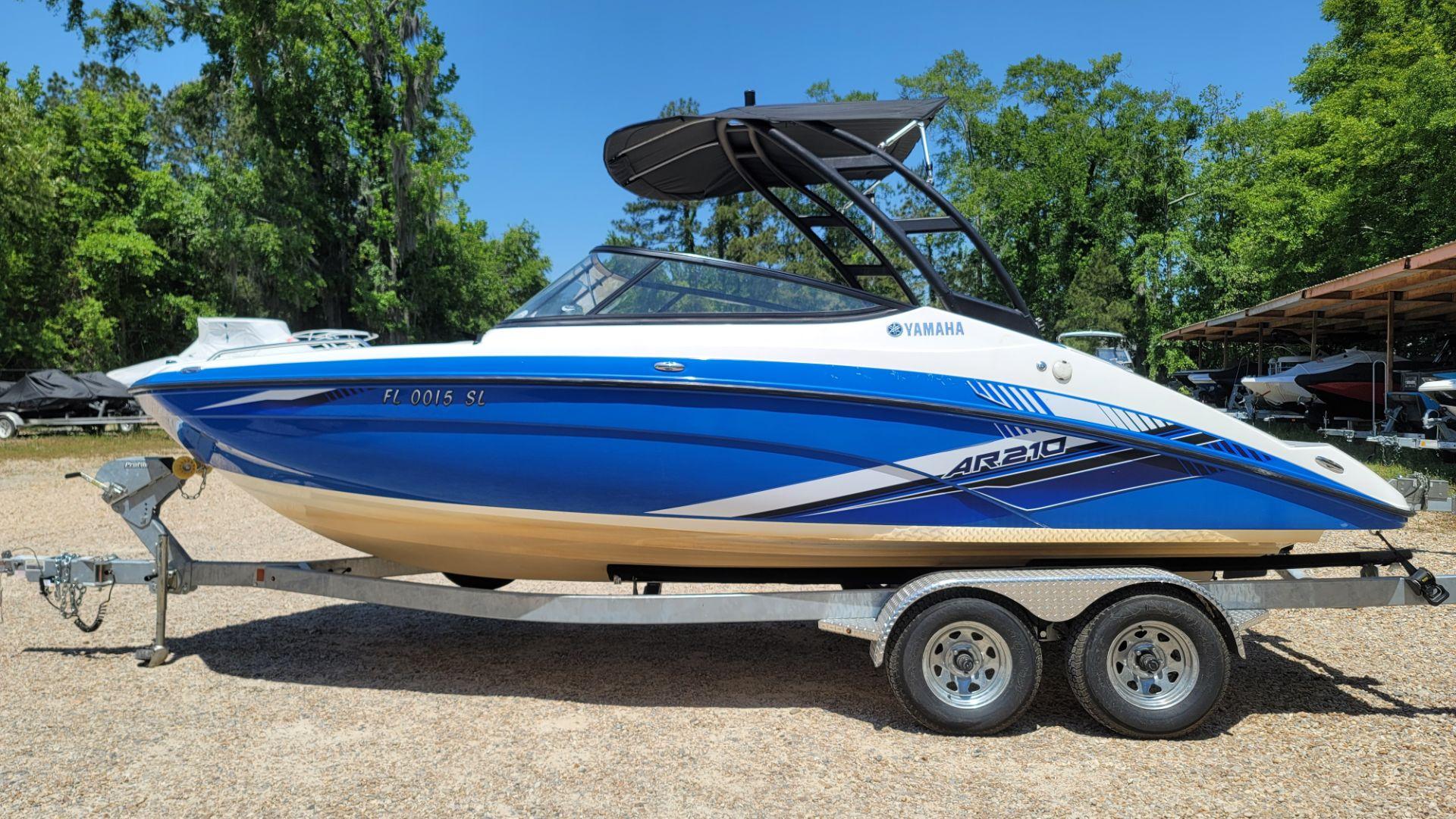 2019 Yamaha Boats AR210