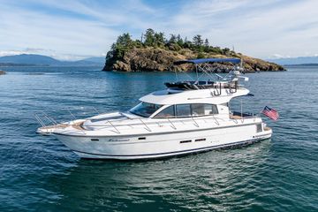 2023 Nimbus 405 Flybridge
