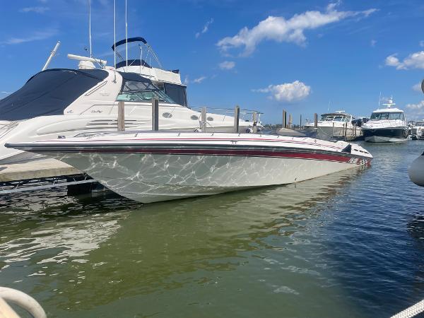 1995 Fountain 42 Executioner