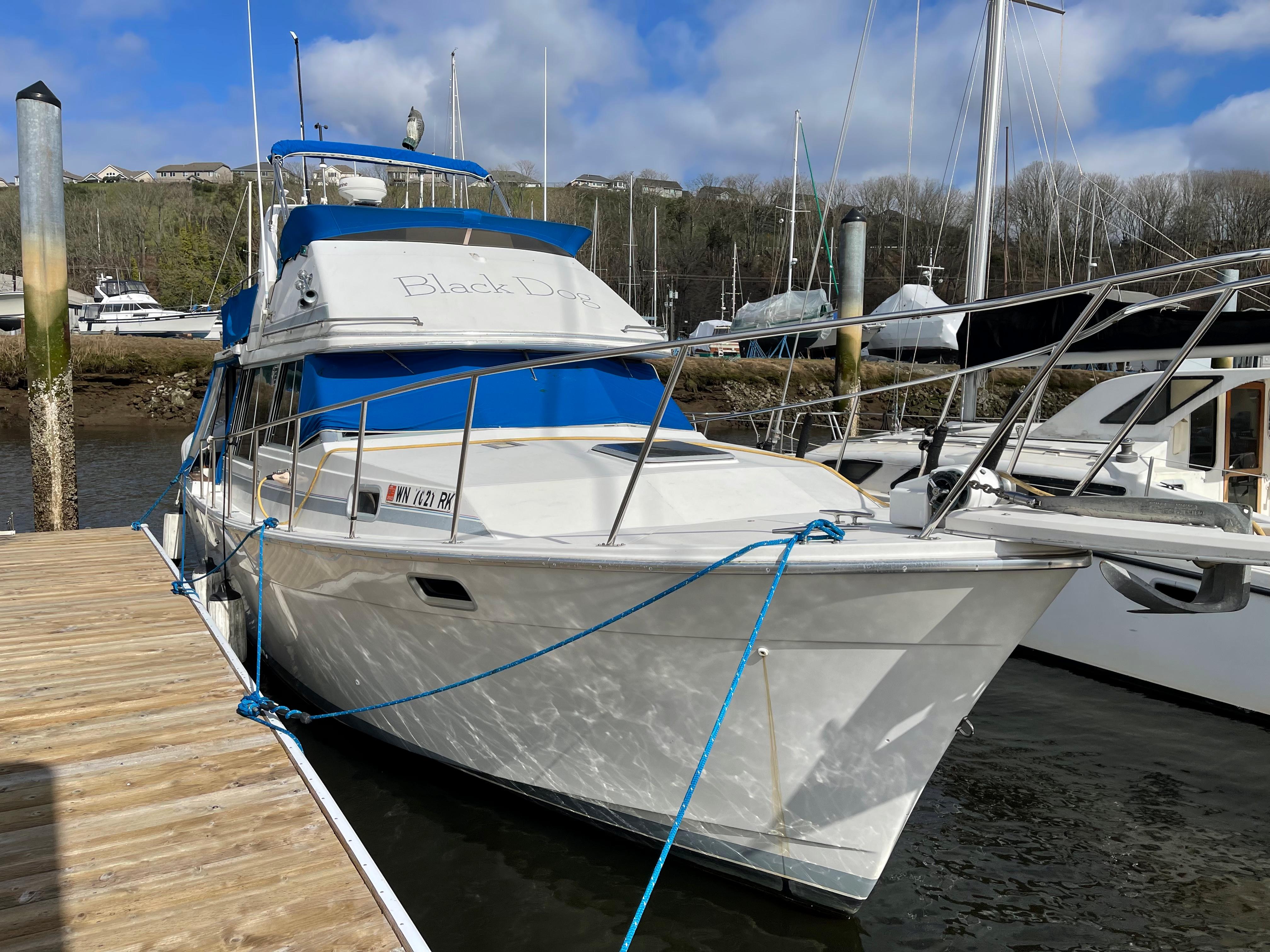 1988 bayliner 3218 motor yacht