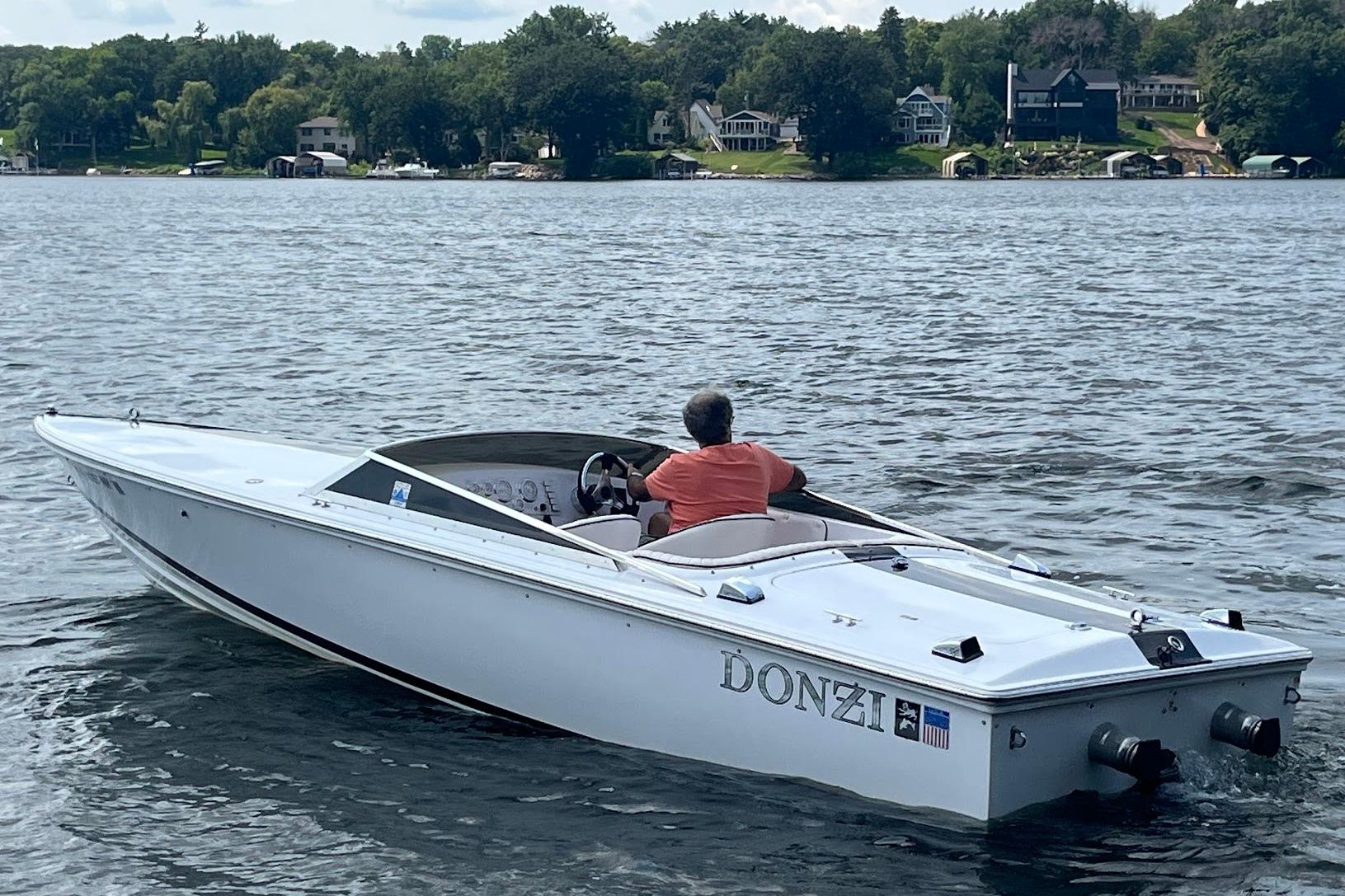 1999 Donzi 22 Classic