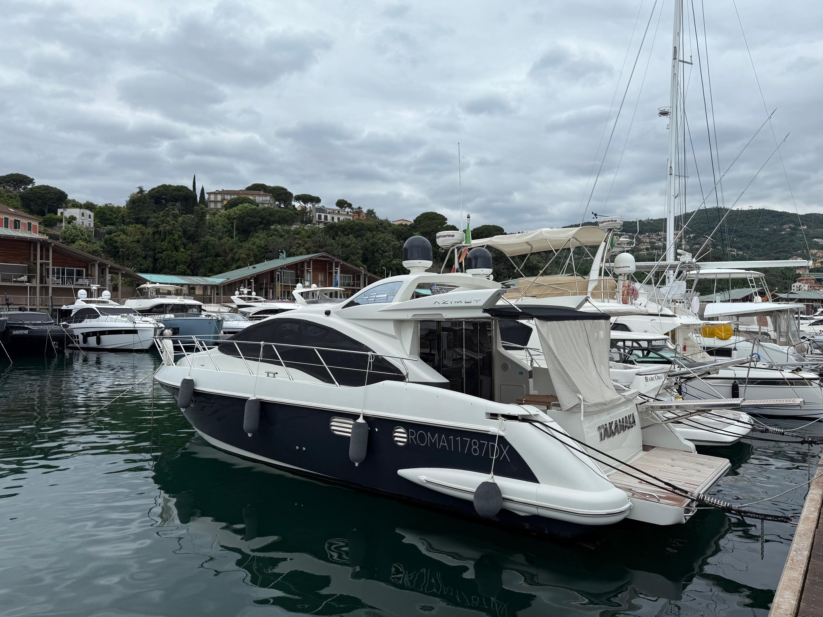 2011 Azimut 43S