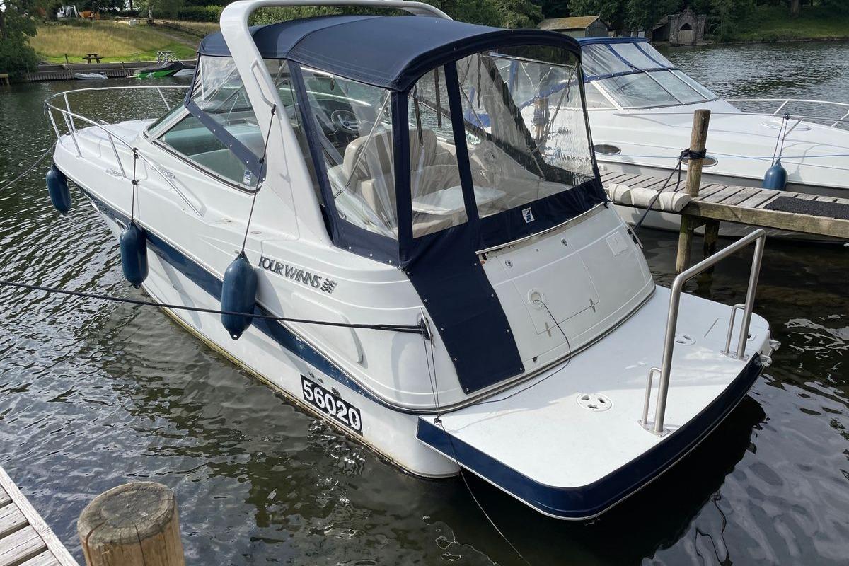 2001 Four Winns 298 Vista