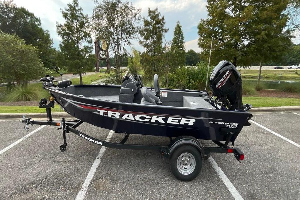 2026 Tracker Super Guide V-16 SC
