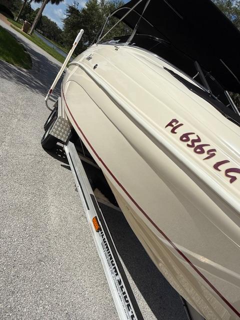 2000 Rinker Captiva