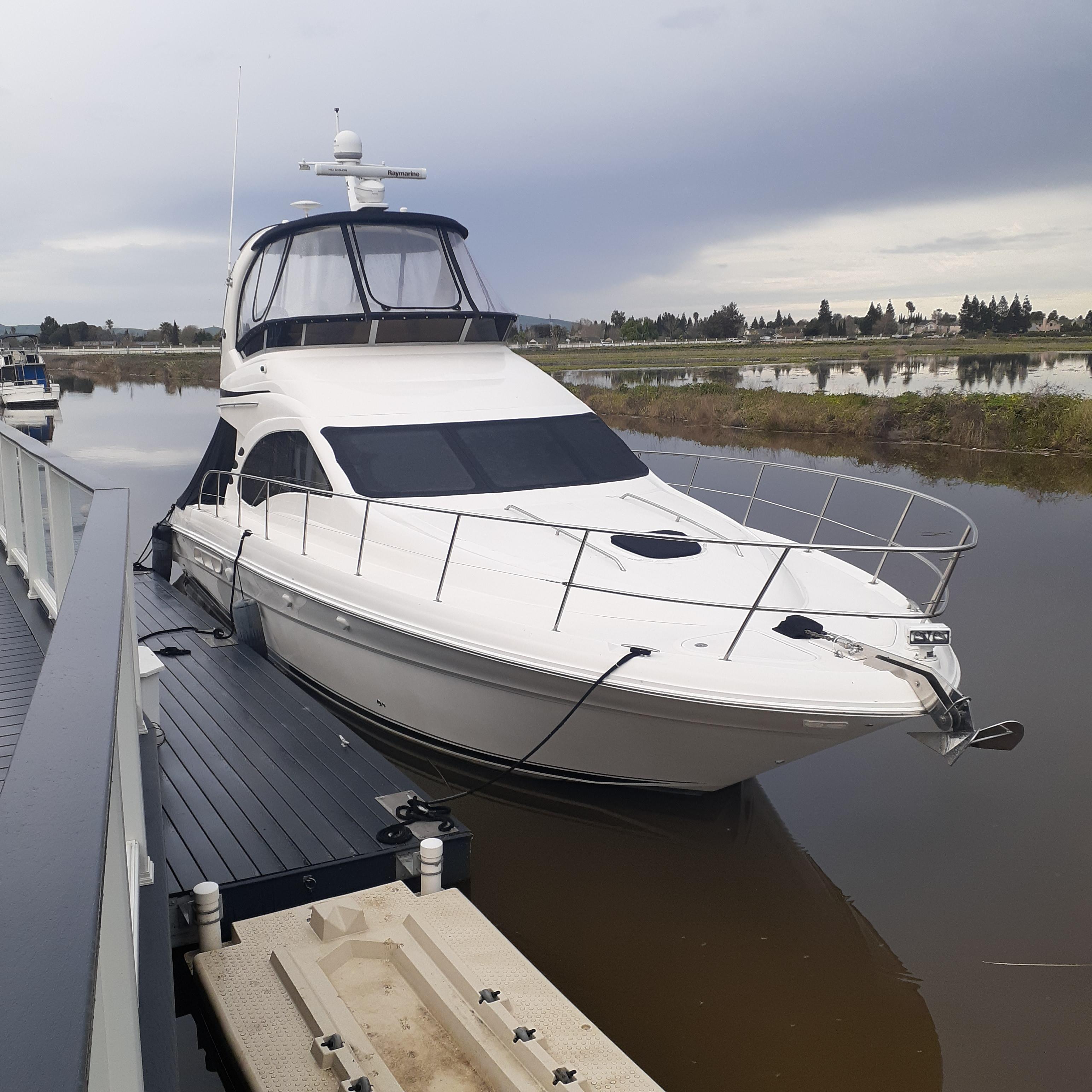 2005 Sea Ray 420 Sedan Bridge