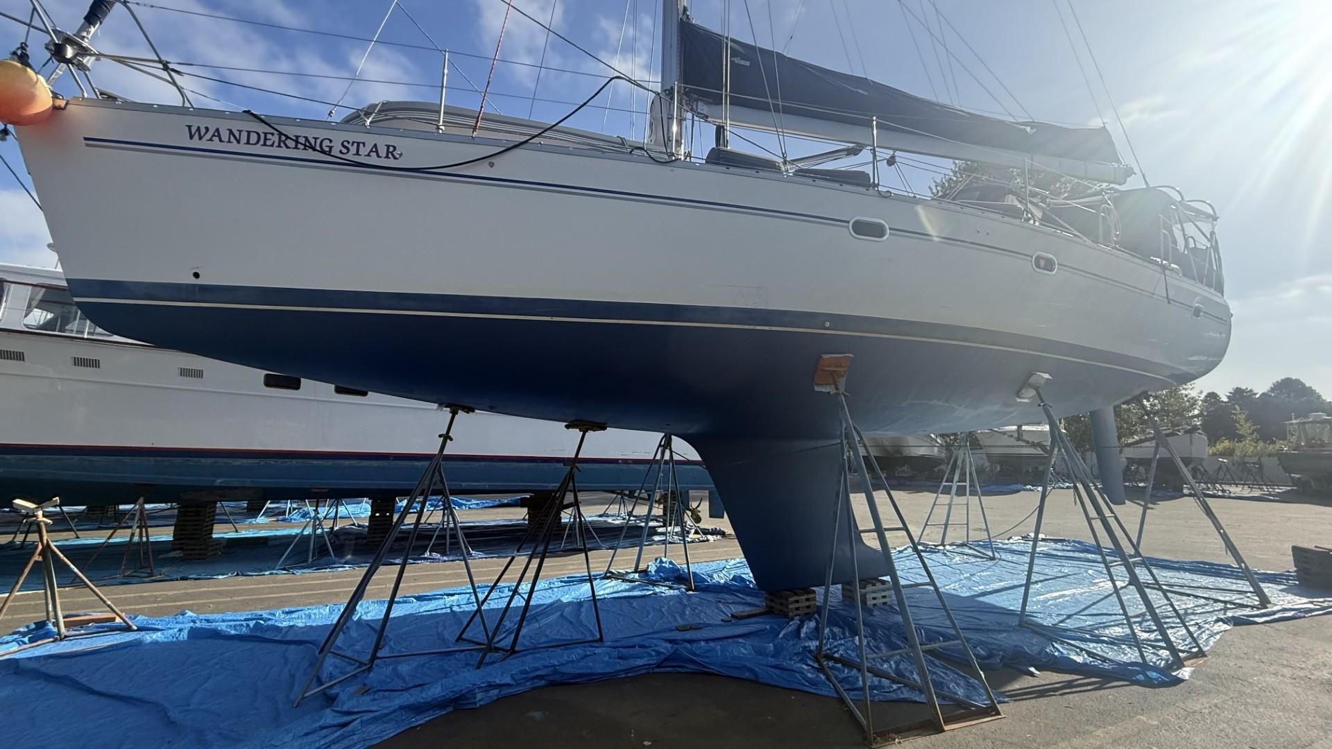 2004 Catalina 470
