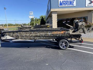 2026 Excel Boats Shallow Water F4 1754 F4 DGB