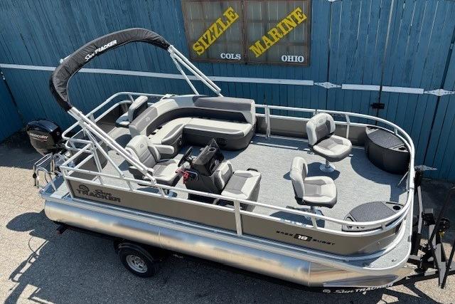2026 Sun Tracker Bass Buggy 18 DLX