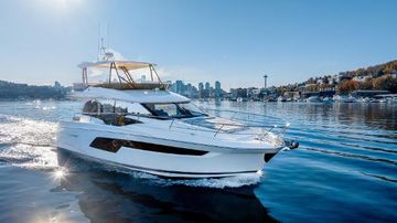 2023 Prestige 520