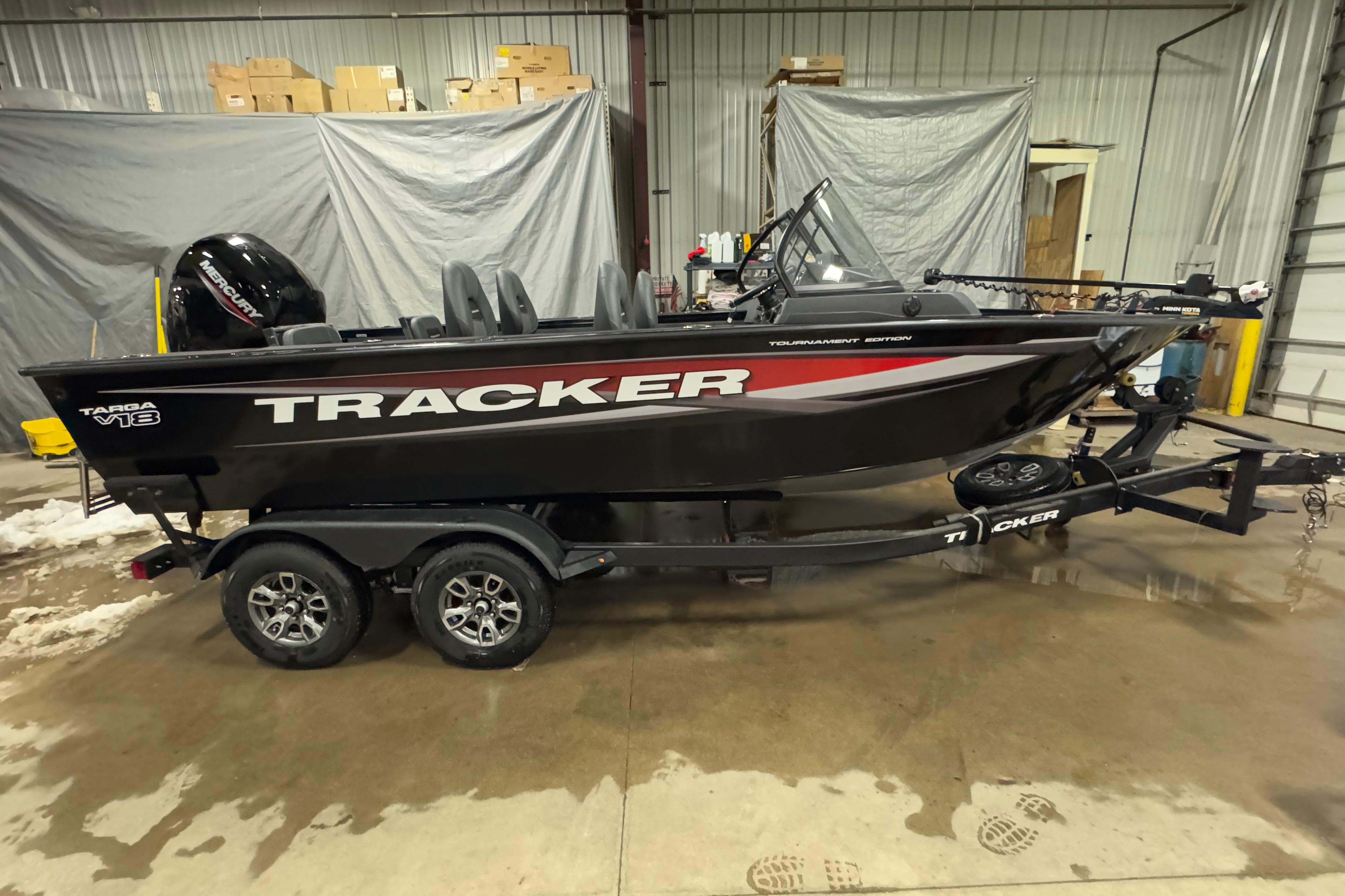 2026 Tracker Targa V-18 Combo