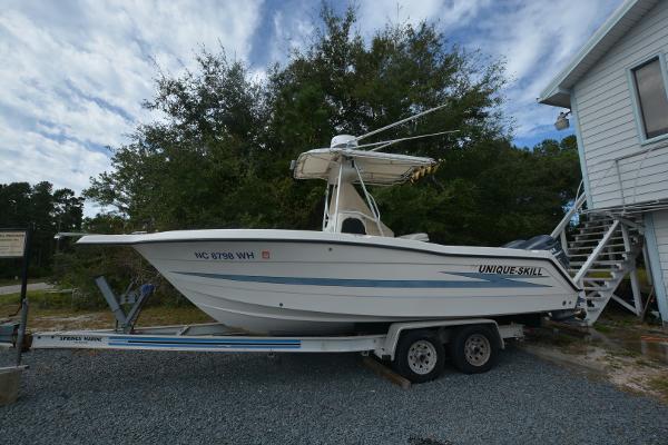 1999 Hydra-Sports 2450 CCH