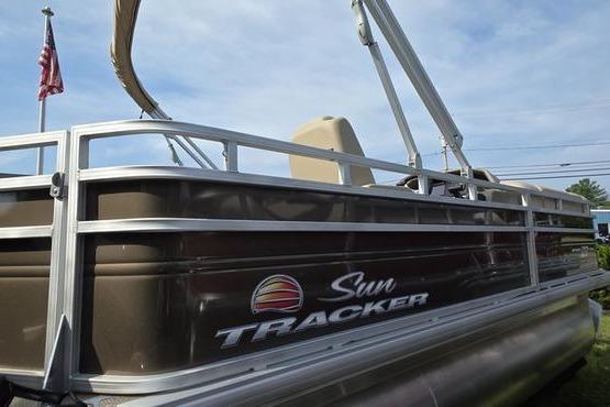 2025 Sun Tracker Sportfish™ 20 DLX