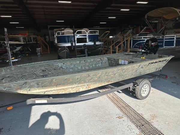 2025 Tracker Grizzly 1648 Jon