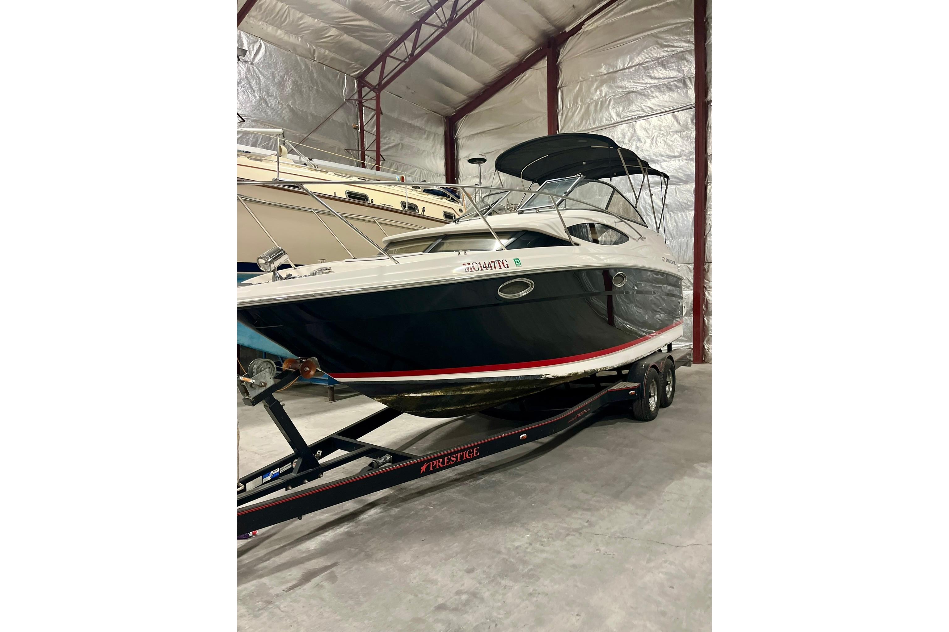 2006 Regal 2565 Window Express