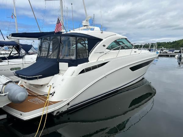 Sea Ray 410 Sundancer