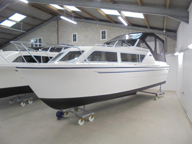 2023 Viking 26 Widebeam Golden Crown Edition