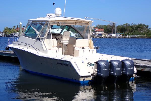 2015 Grady-White Express 370