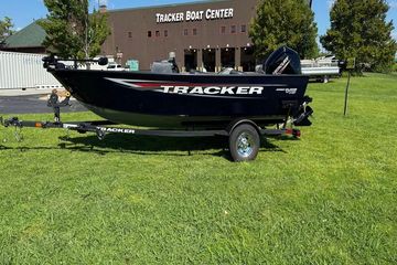 2026 Tracker Pro Guide V-16 SC