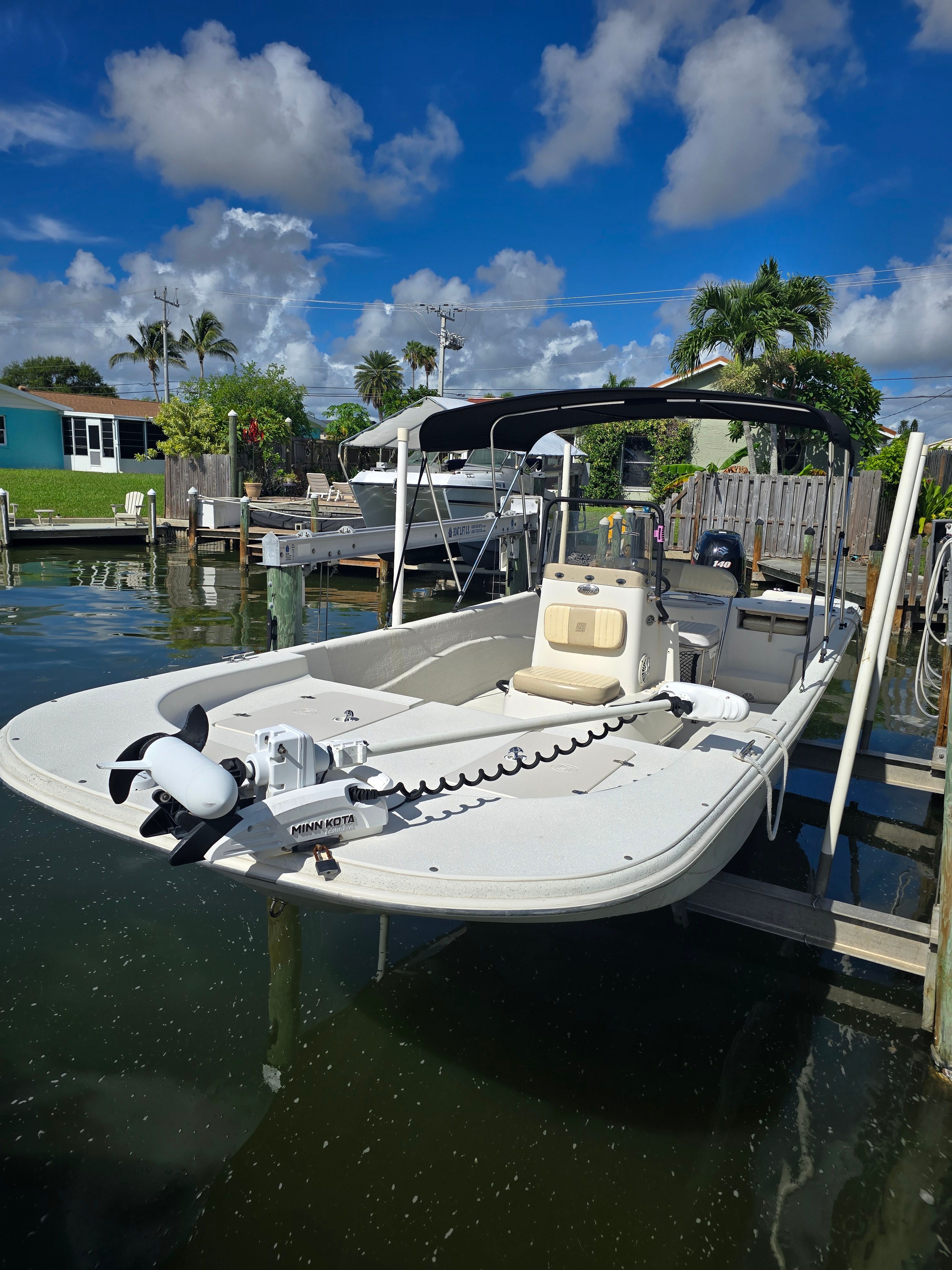 2014 Carolina Skiff 218 DLV