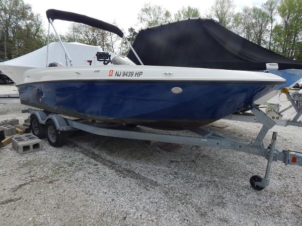 Bayliner Element E21