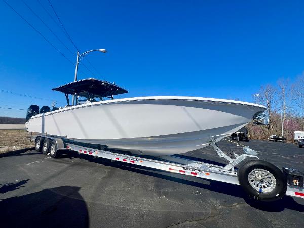 2026 Nor-Tech 390 Sport Center Console