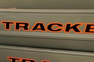 2026 Tracker Grizzly 12 Jon