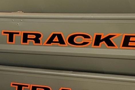 2026 Tracker Grizzly 12 Jon