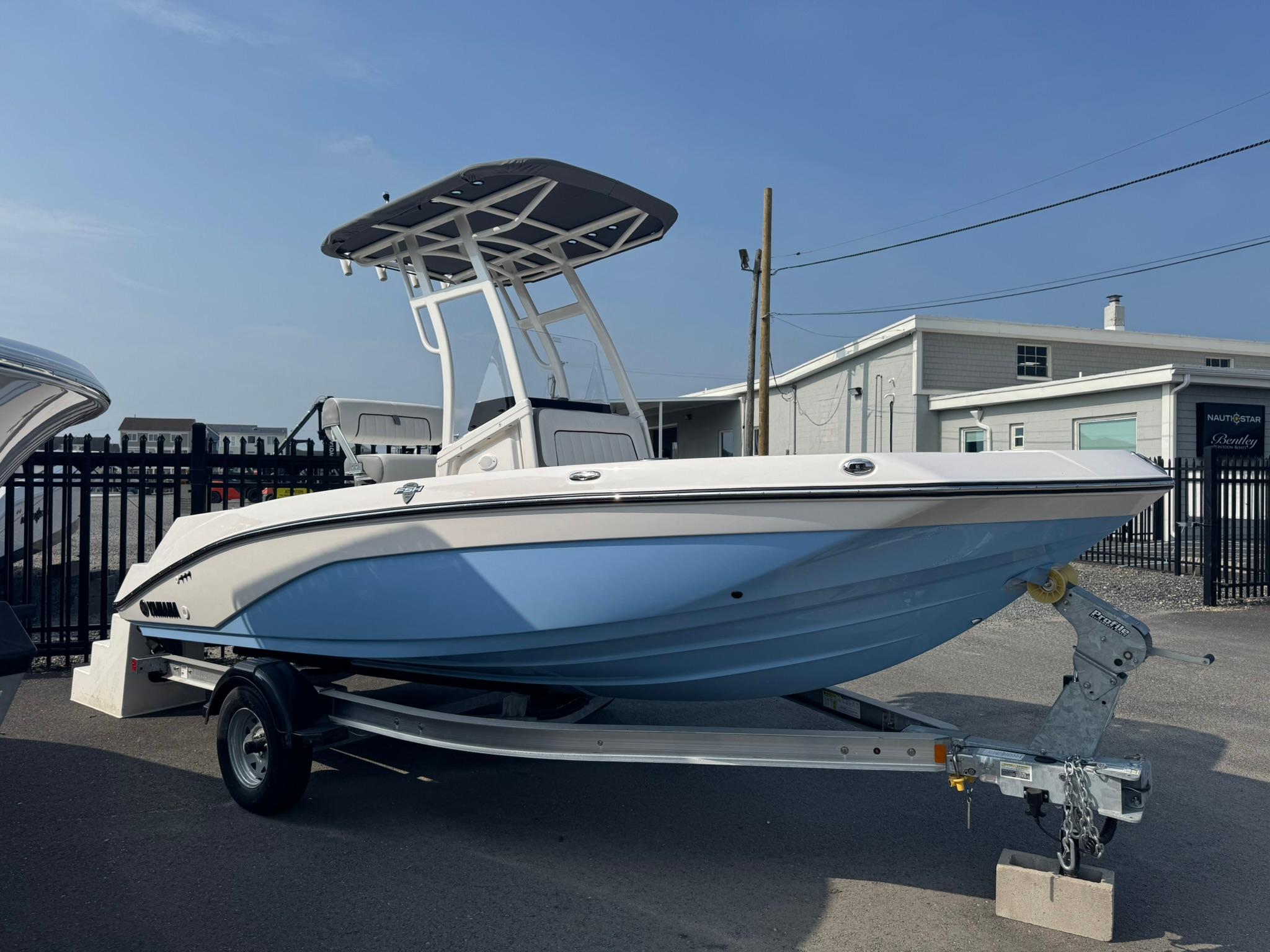 2025 Yamaha Boats 195 FSH Sport