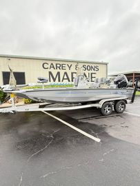 2025 Xpress H 20 Bay