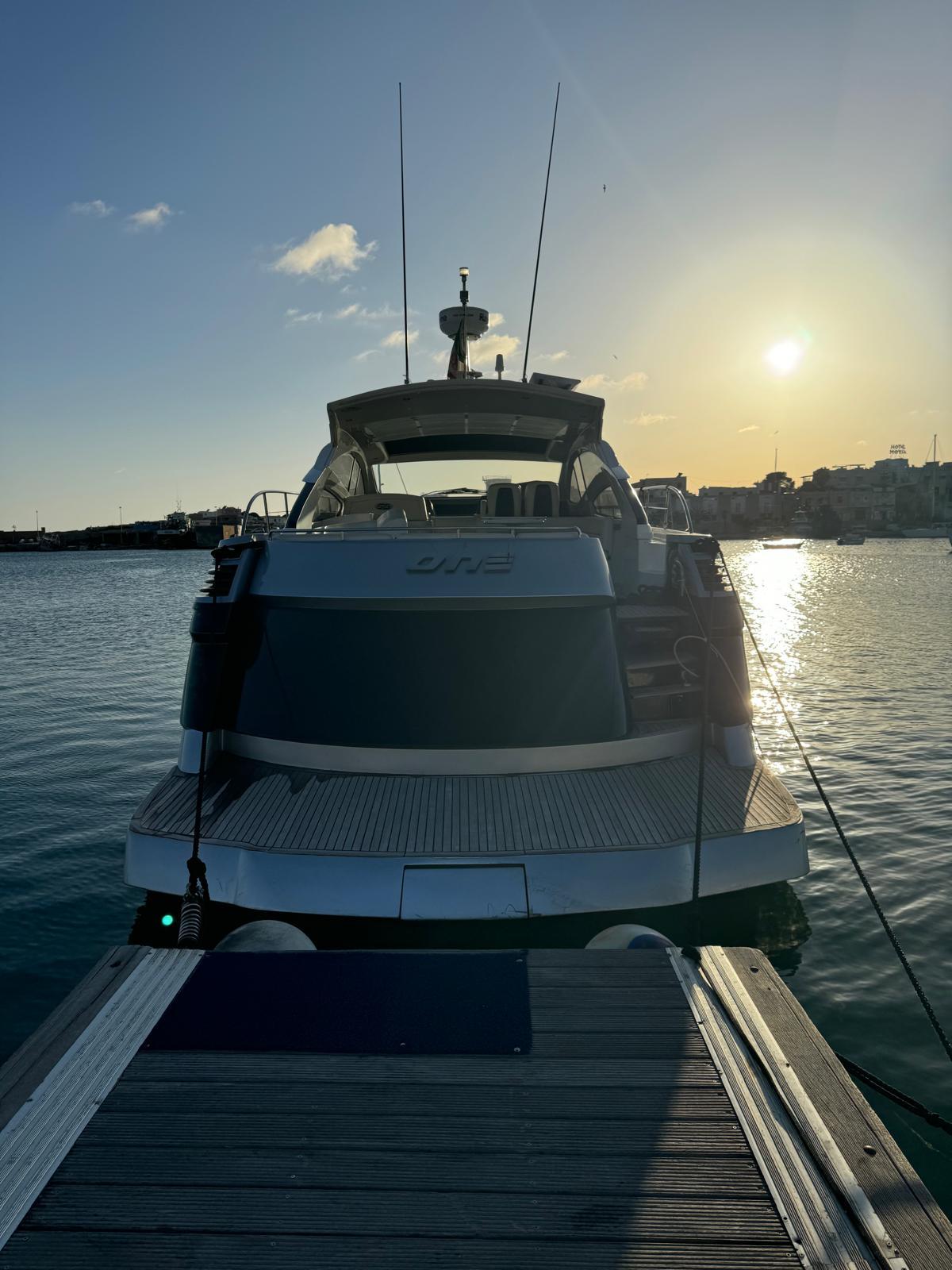 2006 Pershing 56