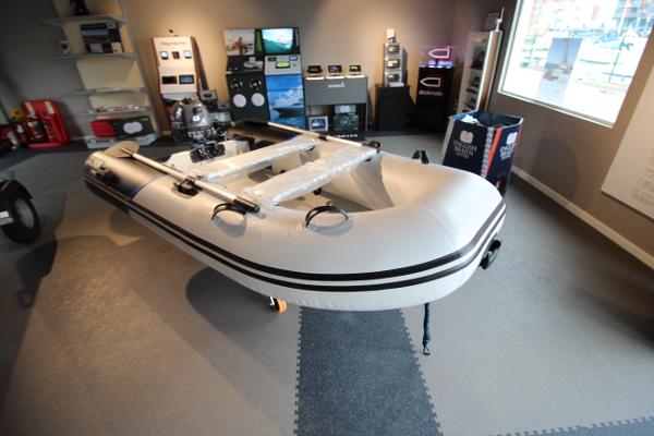 2024 Yamaha Boats 270 TAF