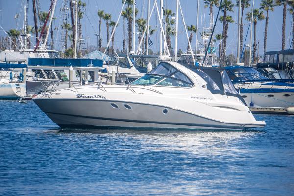 Rinker 310 Express Cruiser