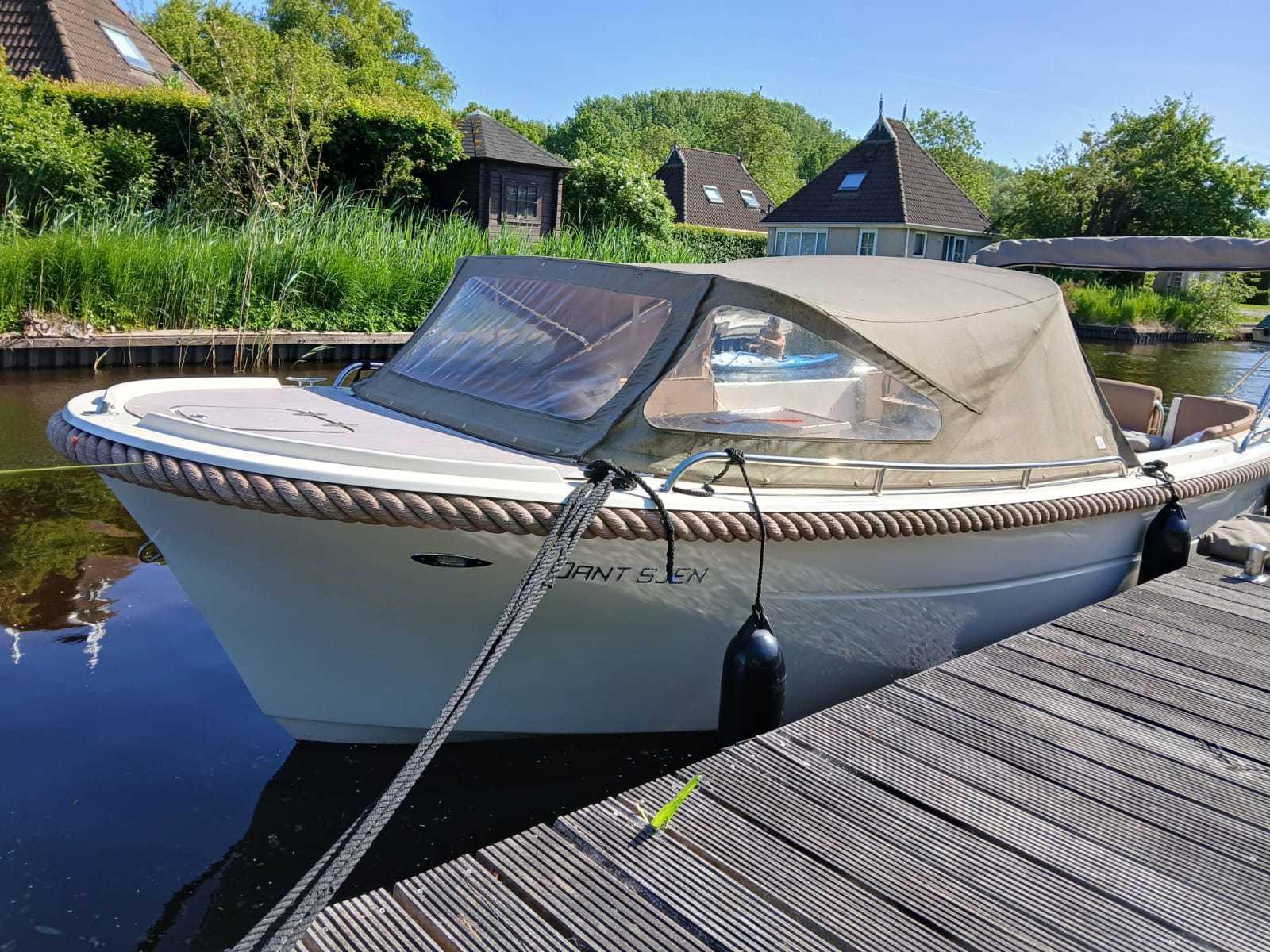 2018 Primeur 700 Tender
