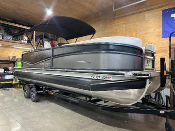 2023 Premier Solaris