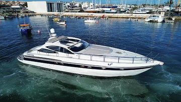 2001 Pershing 52