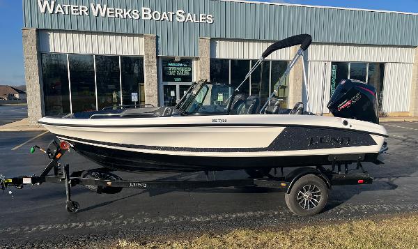 Lund 189 Tyee GL 2025 Lund 189 Tyee GL boat displayed at Water Werks Boat Sales.