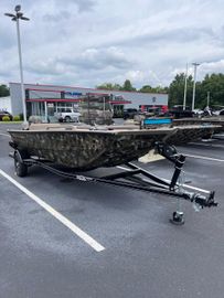 2025 Excel 1751 SIDE CONSOLE RIVER WARRIOR