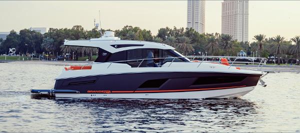 2025 Grandezza 37CA