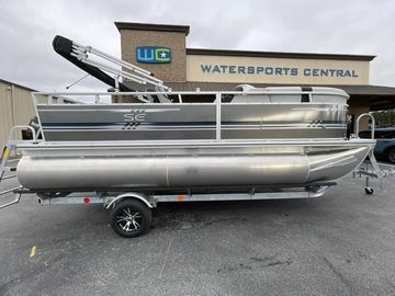2025 South Bay 18CR SE S Cruise