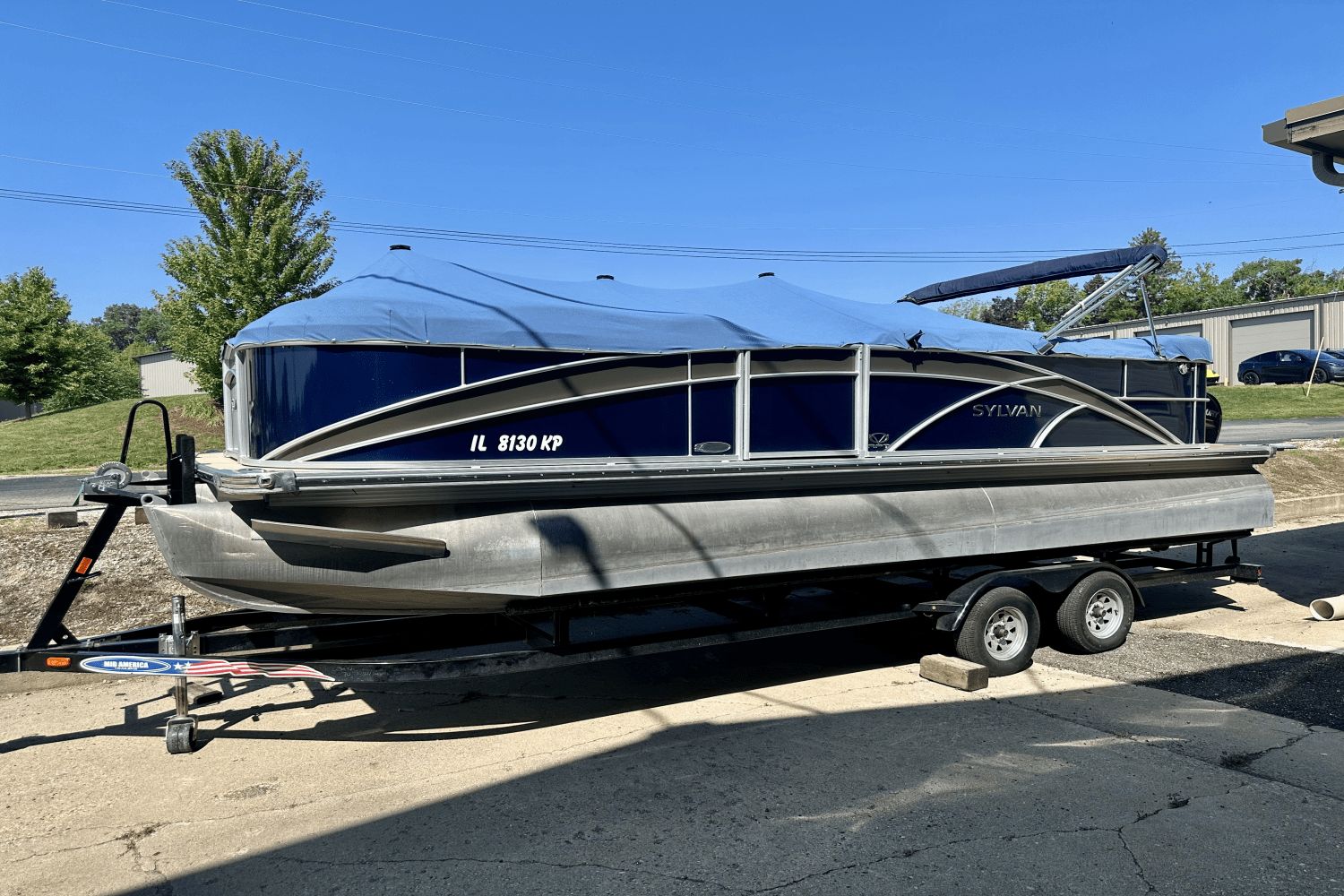 2013 Sylvan 8523 Mandalay CRS