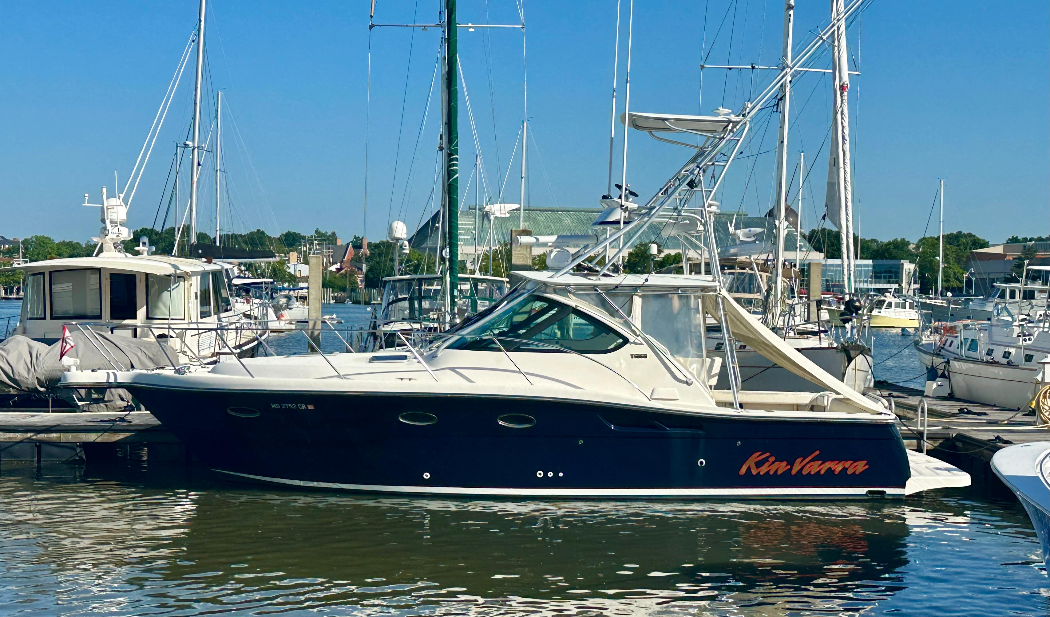 2004 Tiara Yachts 3200 Open