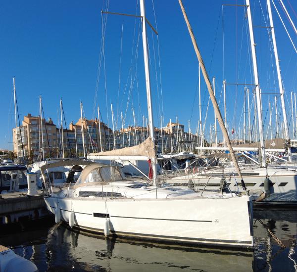 2017 Dufour 310 Grand Large