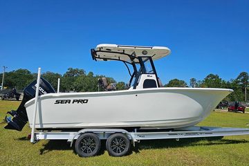 2026 Sea Pro 242 Center Console Sport