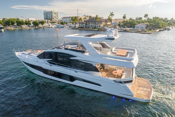 Galeon 680 Fly