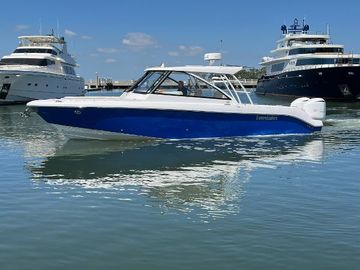 2019 Everglades 340 Dual Console