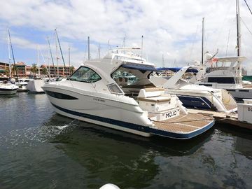 2016 Four Winns H440