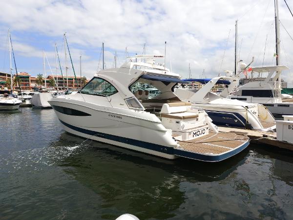 2016 Four Winns H440