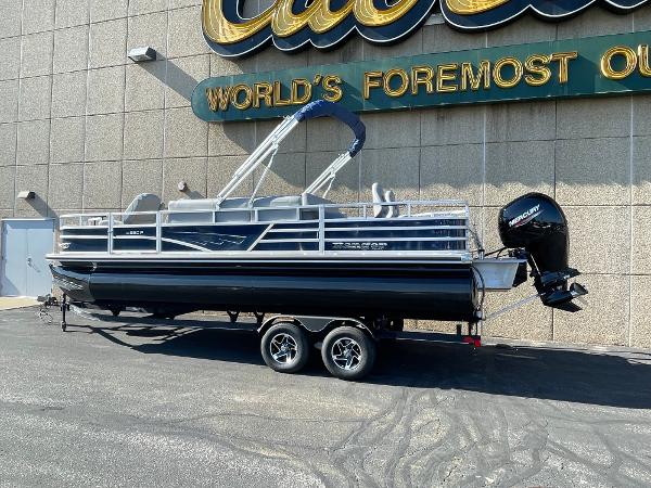 2024 Ranger Reata 220F